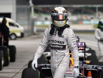 F1 Malaysian GP Qualifying Race Report: Hamilton dominates to take 40th pole