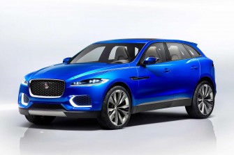 ALL-NEW JAGUAR F-PACE SETS GUINNESS WORLD RECORD FOR LARGEST EVER LOOP-THE-LOOP