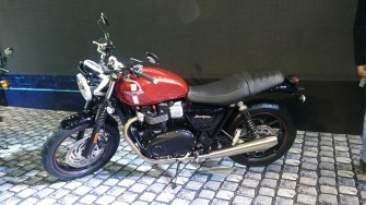 Auto Expo 2016: Triumph Bonneville Street Twin launched in India at Rs 6.9 lakh!