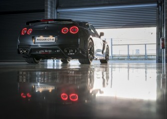 Book yourself the new Nissan GT-R for 25 lakh rupees today