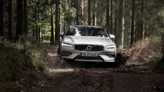 Revealed: Volvo’s all-new V60 Cross Country
