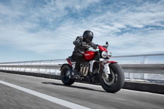 Triumph Motorcycles begins deliveries of the Rocket 3 R