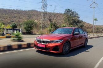 2021 BMW M340i Review: Why I Think the M340i Will Make The Perfect Single Car Garage!