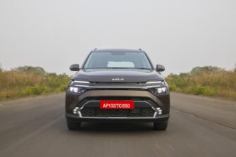 Kia Carens Review | 10 Things You Should Know About The Kia Carens