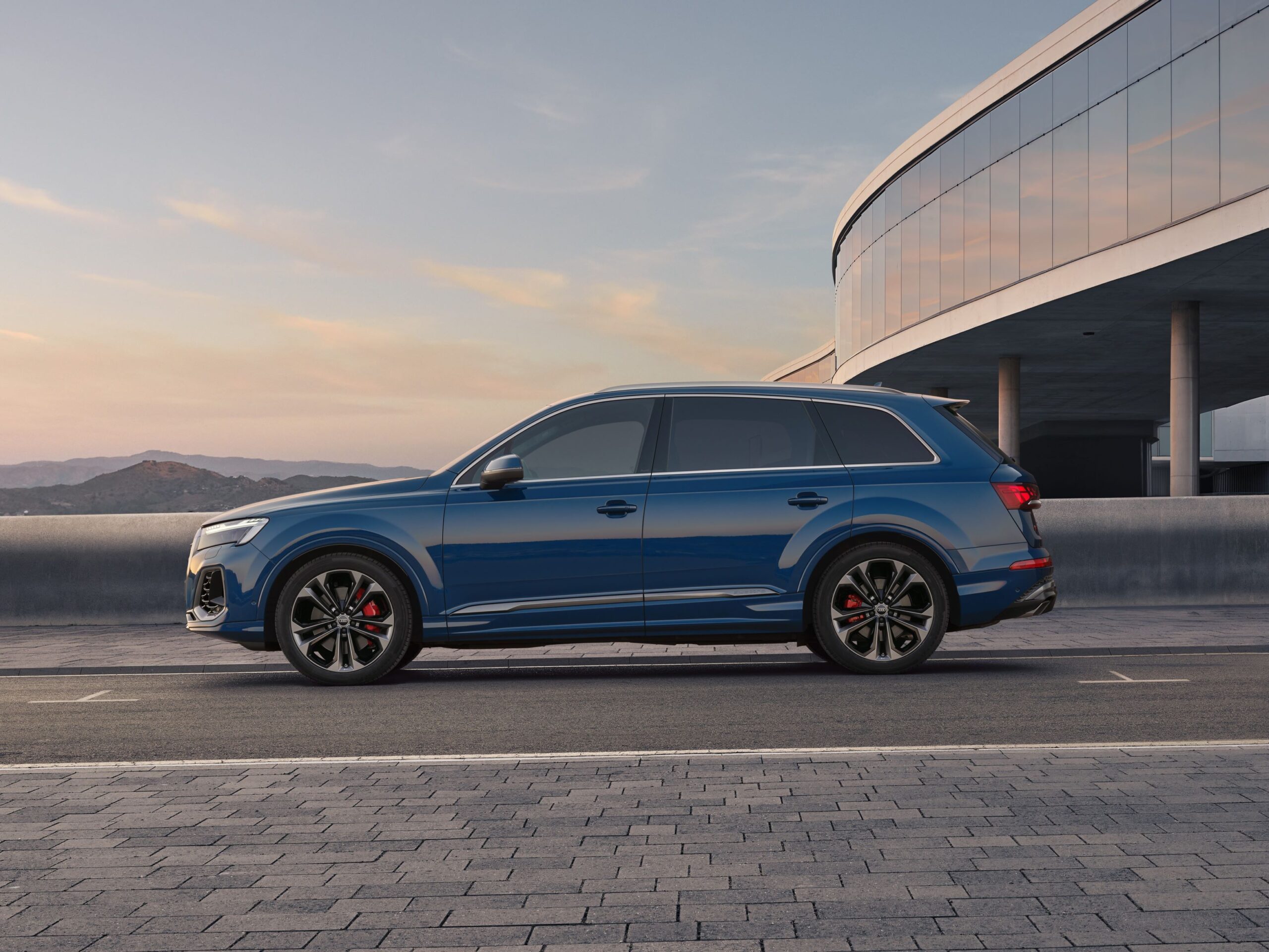 Introducing The New 7 Seater Audi Q7 Elevating Luxury And Space Pitstop introducing-the-new-7-seater-audi-q7-elevating-luxury-and-space-pitstop