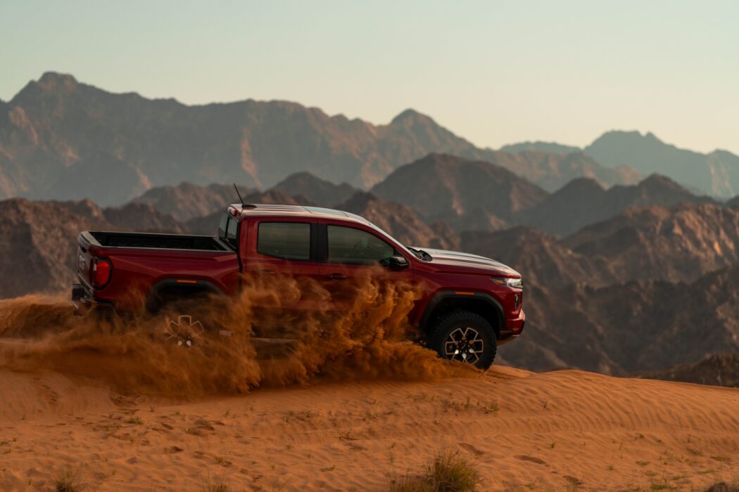 GMC Canyon AT4X 2