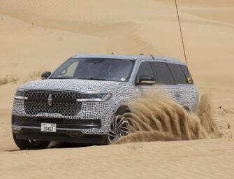 Lincoln Navigator Conquers Middle East Extremes with Unmatched Luxury and Reliability